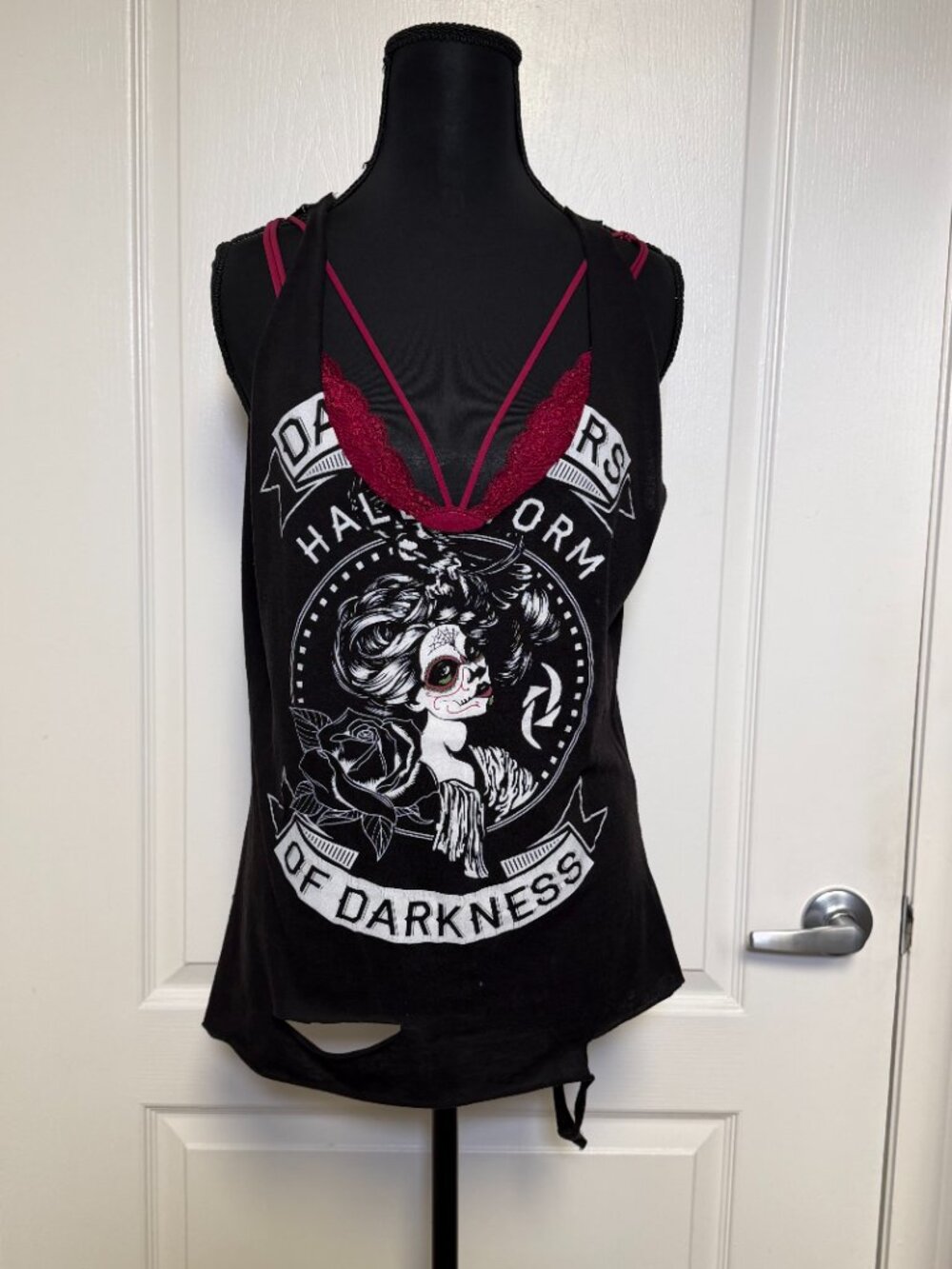 Halestorm Daughters of Darkness Distressed Custom Cut Band Tank M Goth